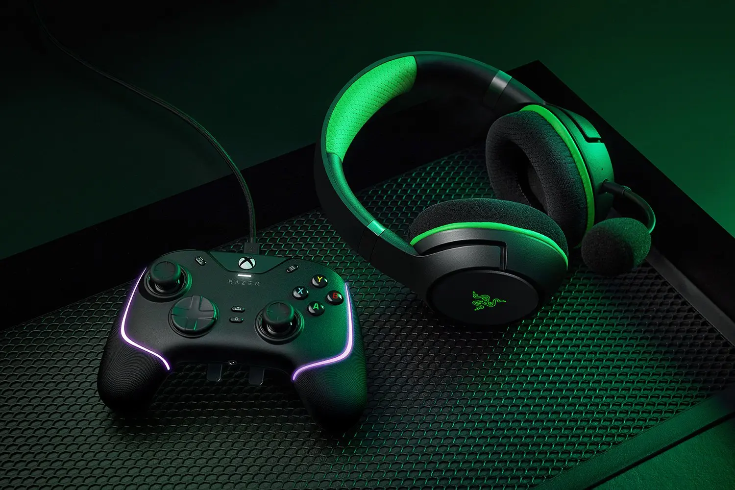 Razer wolverine v2 pro. Геймпад xbox razer. Razer v2 xbox. Геймпад razer wolverine v2 chroma. Razer xbox one gamepad.