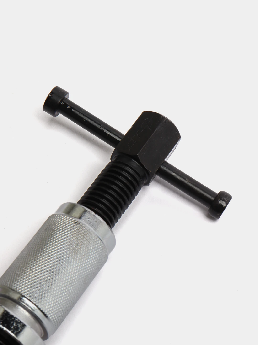 набор для утапливания поршней ваз 2107. для утапливания поршней тормозного цилиндра. для утапливания поршней тормозного цилиндра. цилиндров vag (автоdело) 40413. дело техники инструмент 820005 съемник.