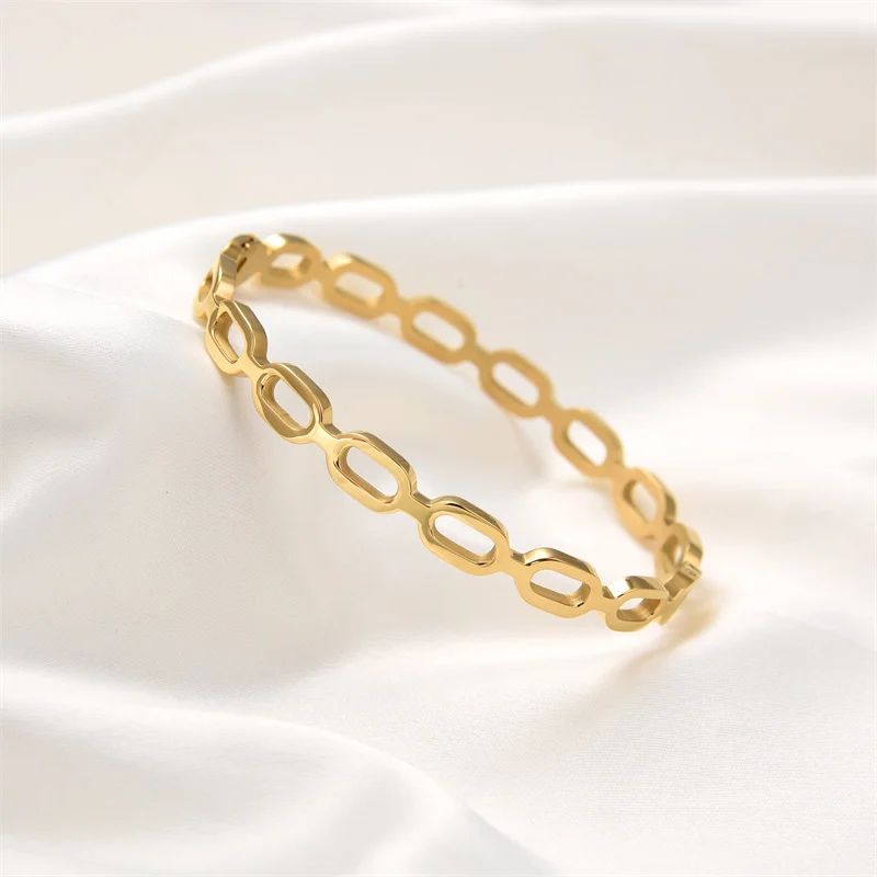 

Hot Sale Trendy Hollow Bracelet For Women Chain Shape Charm Stainless Steel Gold Plating Jewelry Love Bangle Luxury Wedding Gift