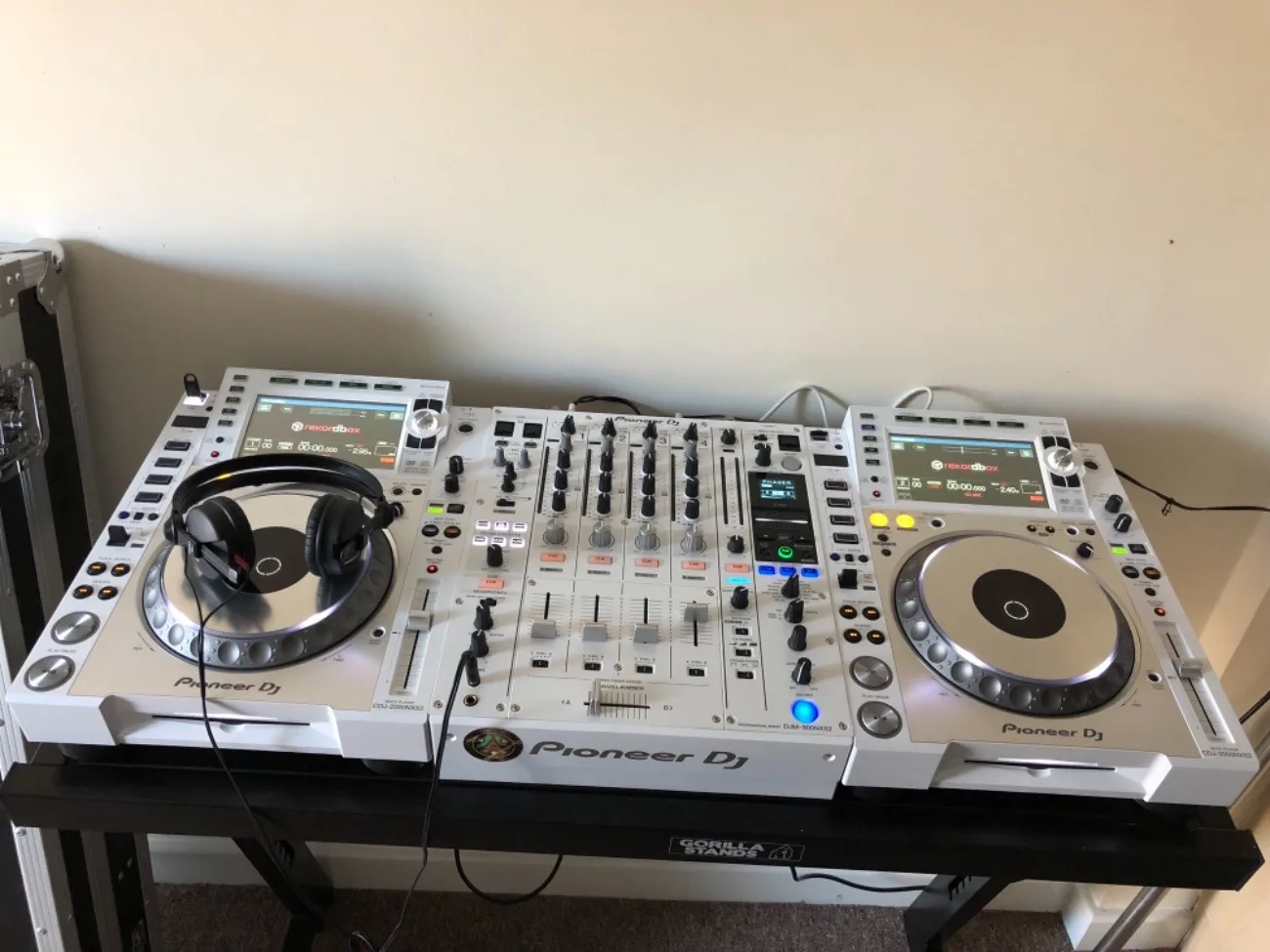 

(NEW) SUMMER SALES DISCOUNT ON AUTHENTIC Ready to Pioneer DJ DJM-900NXS DJ Mixer And 4 CDJ-2000NXS Platinum Limited Edition Hot