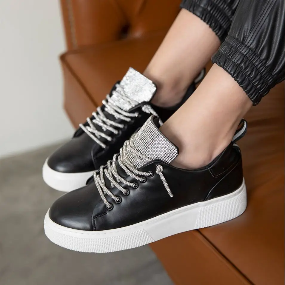 New Trend 2023 Autumn Women Shoes Rhinestone White Sneakers Women Stylish Lace-Up Handmade Flat Shoes Woman Fashion Dress Shoes