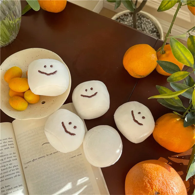 

1pcs 7cm White Marshmallow Coffee Smiley Decompression Ball Plush Doll Keychain Spherical Pendant Bag Accessories Birthday Gift
