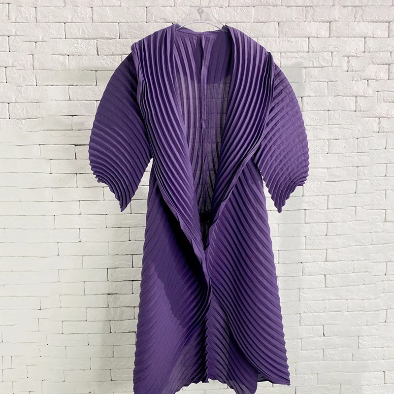 

Miyake Pleats 2022 Autumn Winter New Windbreaker Female Solid Color Loose Long Sleeve With Belt Trench Coat Women's Fashion