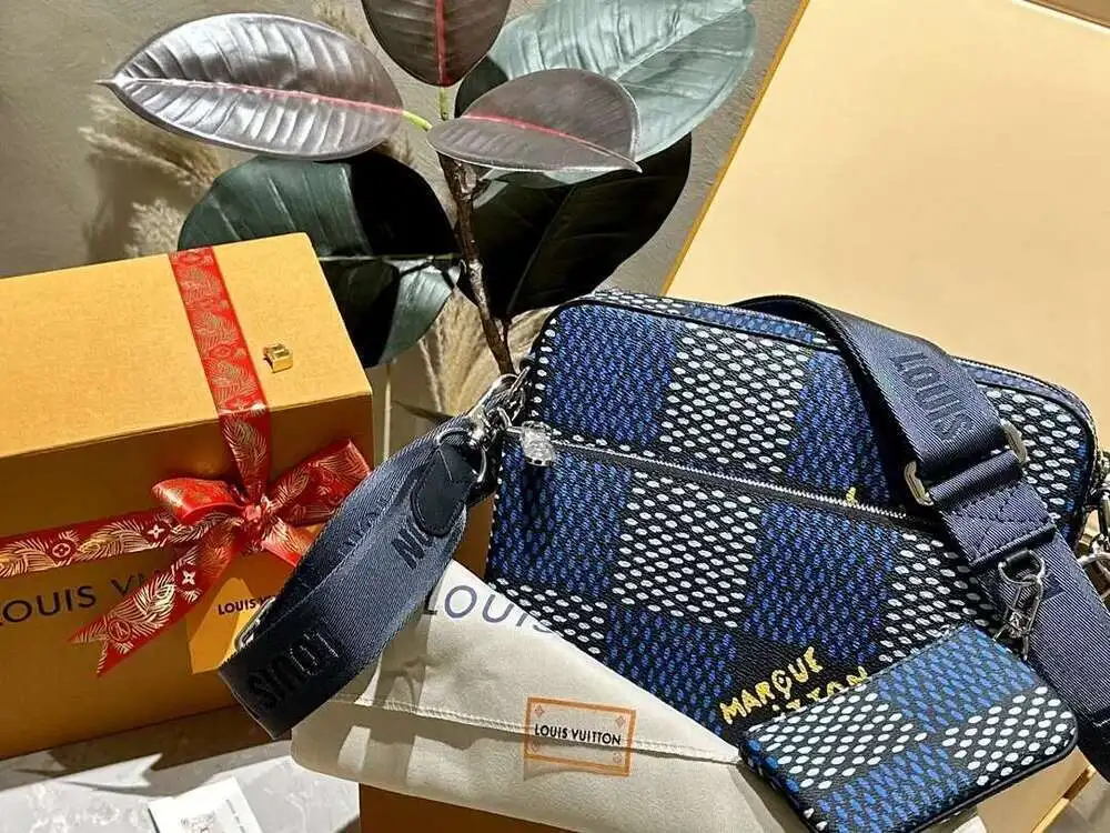 Полиуретановая сумка 25*18 см |