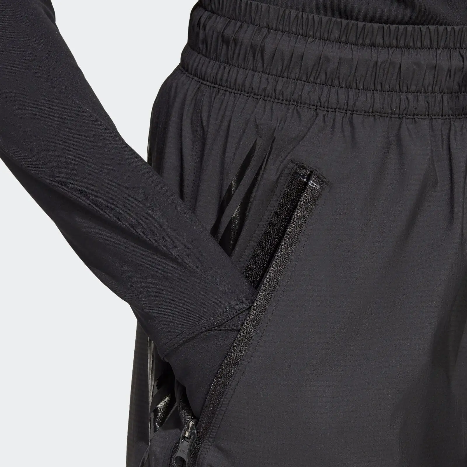 Зауженные брюки Adidas Stella Mc Cartney однотонные женские свободного кроя с карманами на