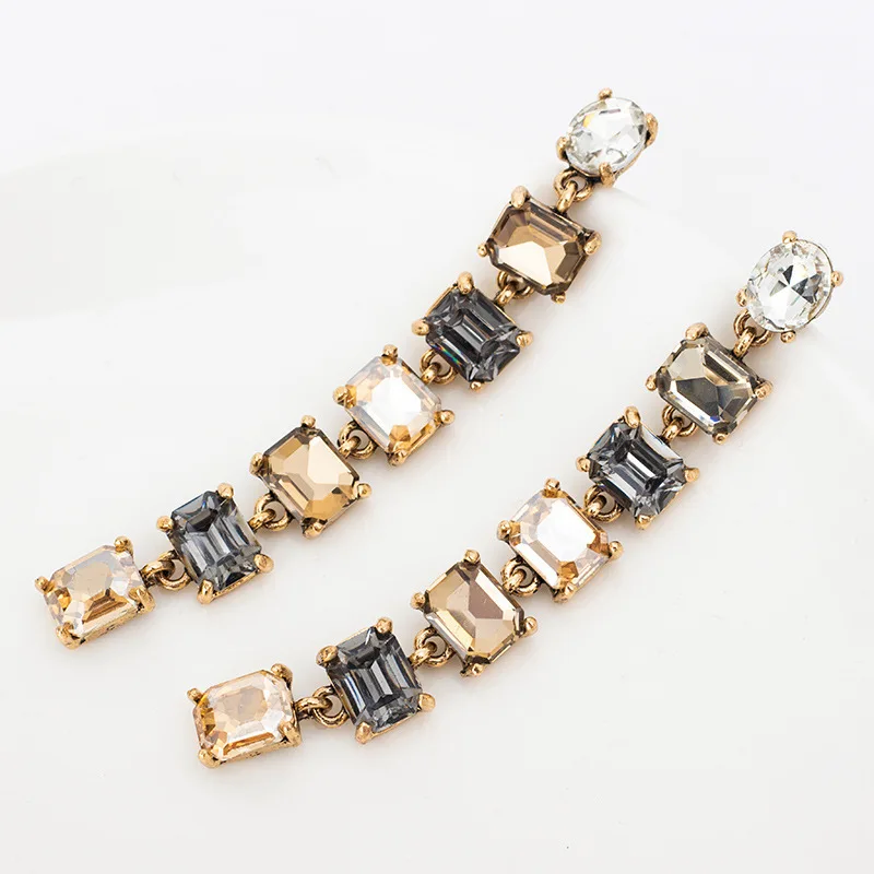 

High Quality Vintage Statement Jewelry Gold Plated Alloy Gemstone Grey Champagne Crystal Rhinestone Long Drop Earrings for Women