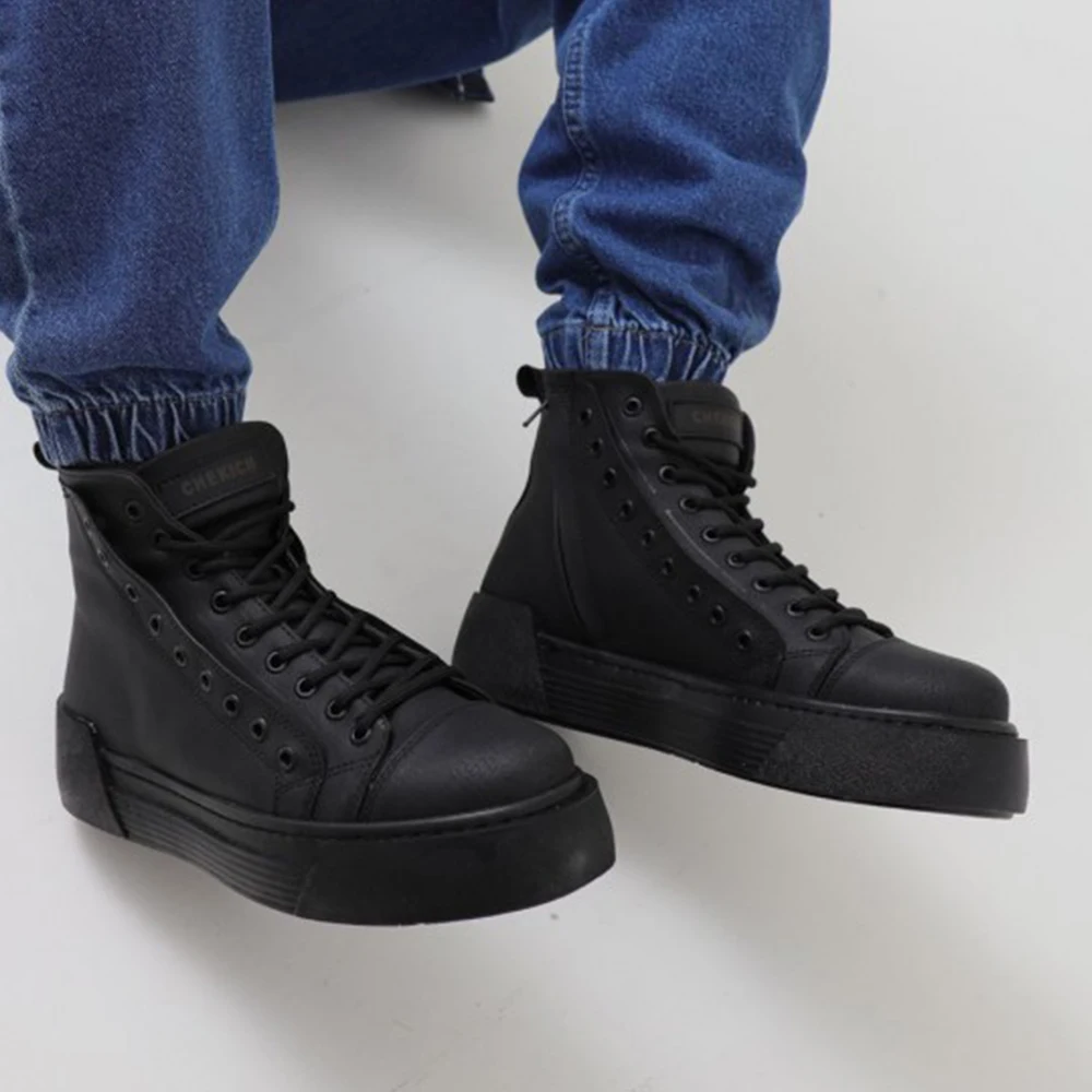 

Кроссовки мужские из искусственной кожи, на шнуровке, однотонные