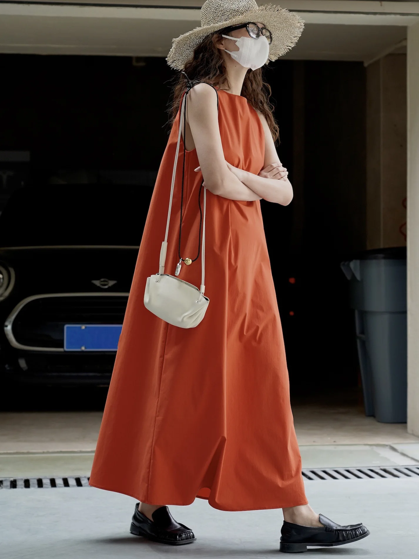 

Новое легкое хлопковое женское длинное платье ниже колен без рукавов