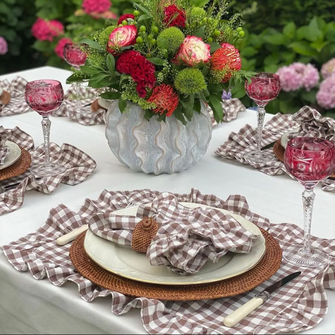 

Brown Rolled Placemats & Napkins (SET OF 8)