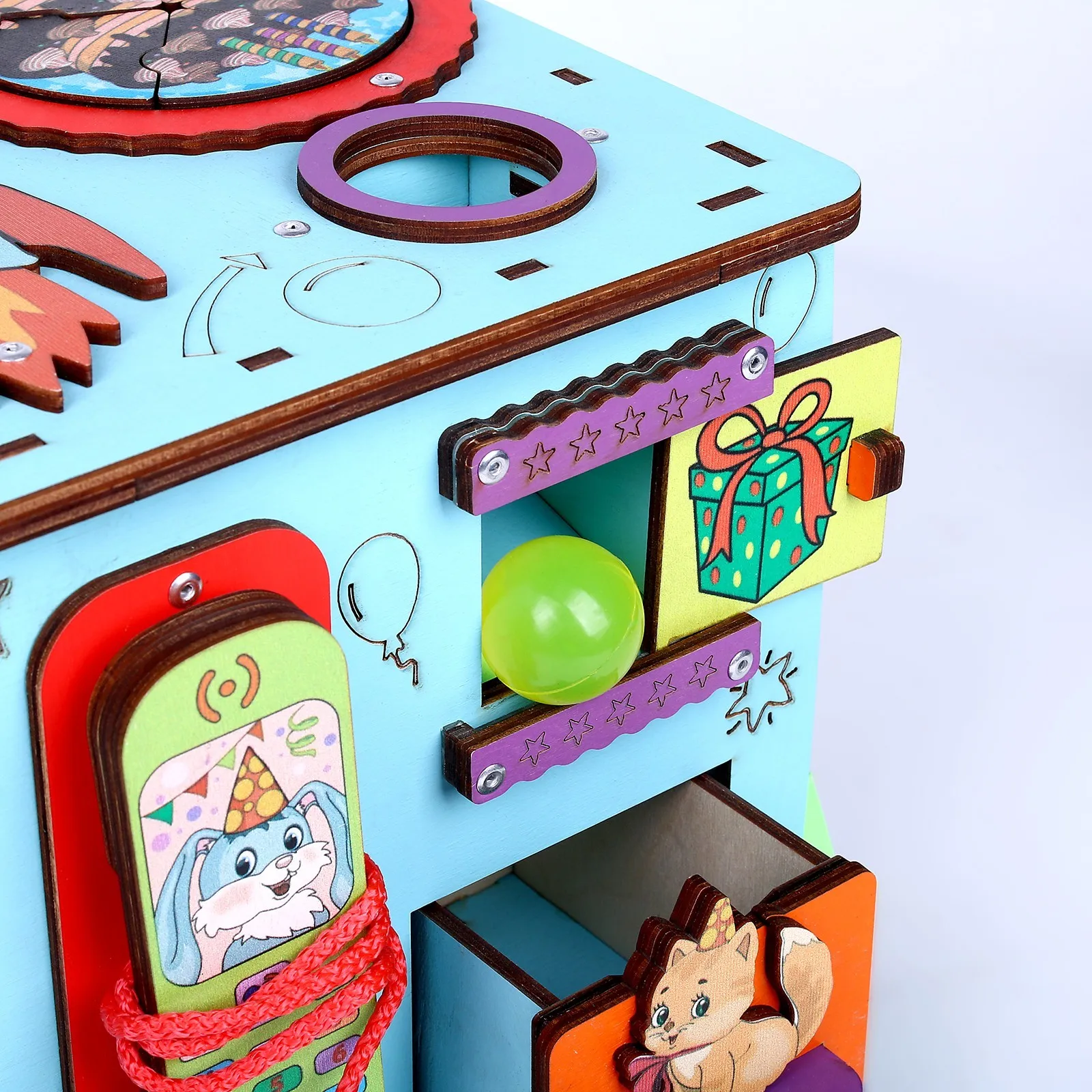 Рисунок 6 - Бизикуб со светом "Праздник" бирюзовый