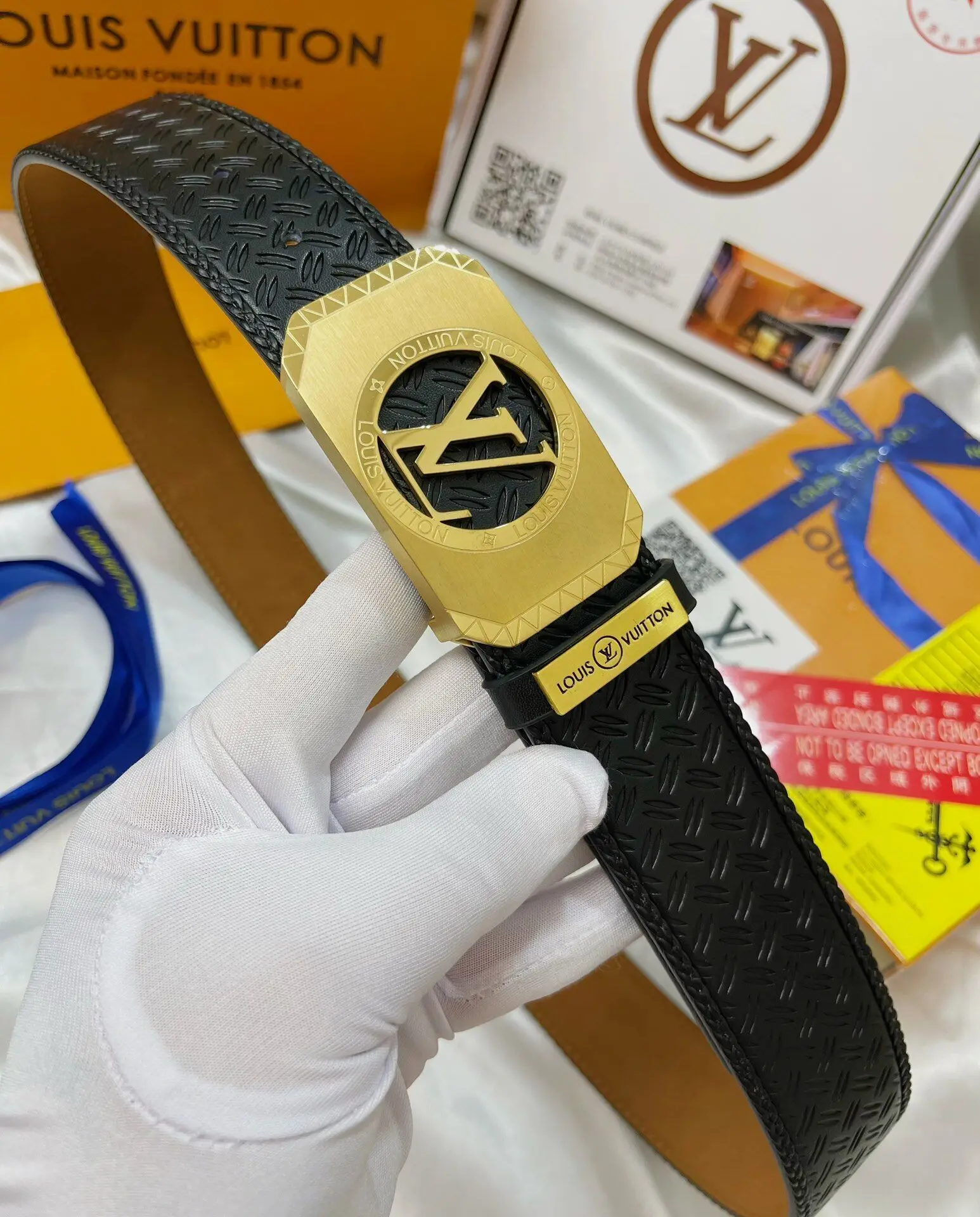 точная копия 1:1 Модный Новый Мужской Ремень В Стиле Louis Vuitton Универсальный Простой Пояс Для Бутика Ювелирных ИзделИй И Одежды 38 См