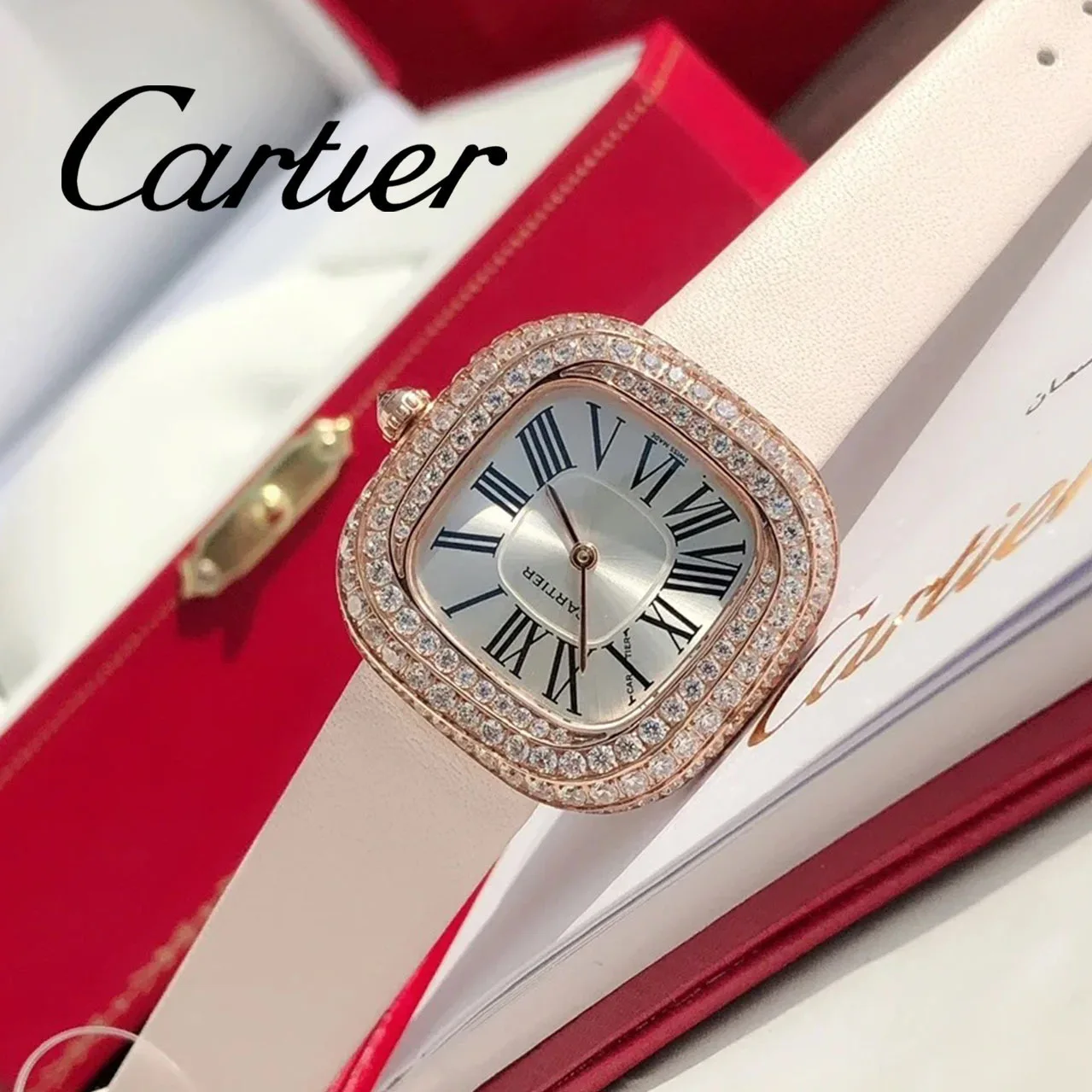 Часы в стиле Cartier с квадратной инкрустацией из сахара и бриллиантов ниша легкая