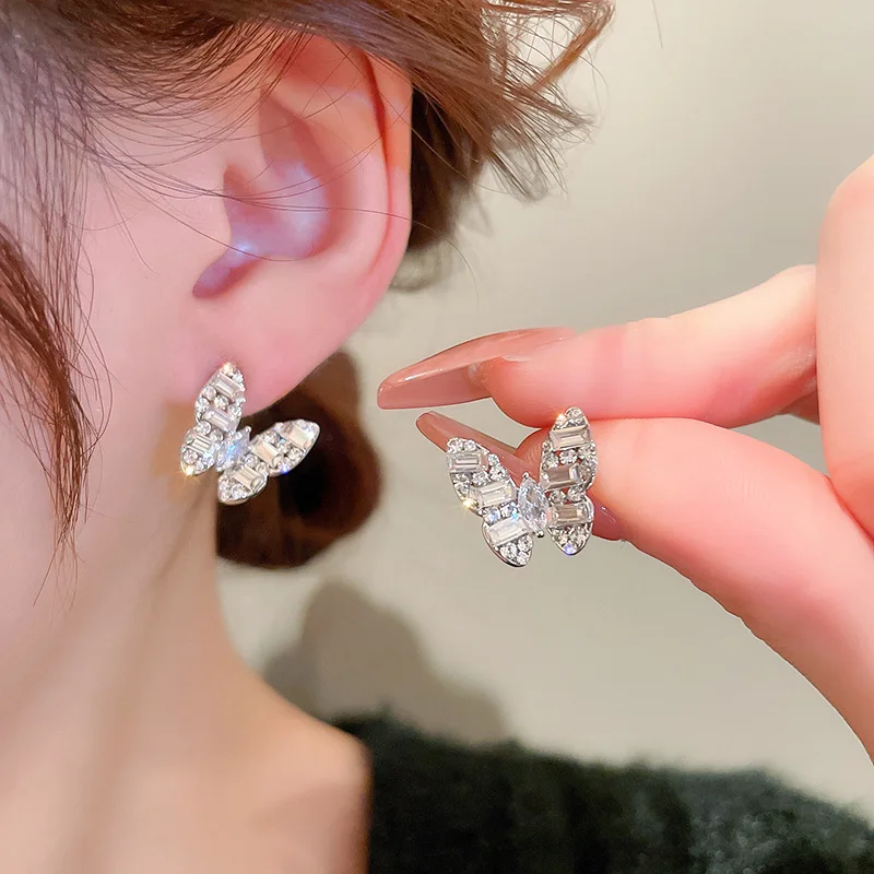 

Zircon Butterfly Stud Earrings for Women Girls Silver Needle ins New Creative Fashion High Grade Earring Jewelry Accessoriy Gift