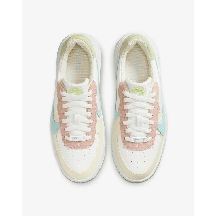 Рисунок 3 - Nike Женские кроссовки Air Force