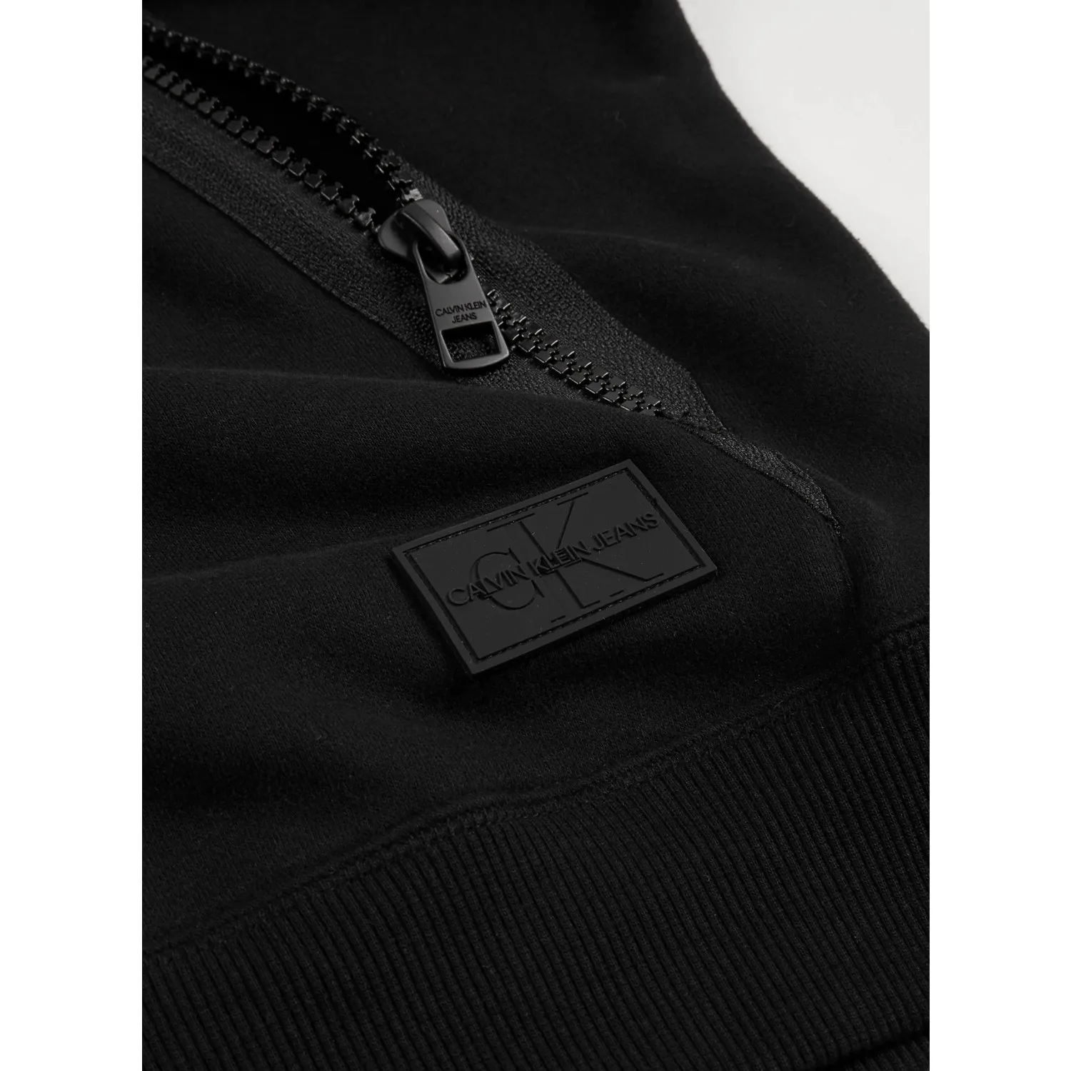 Рисунок 2 - Calvin Klein Мужской J30J31650