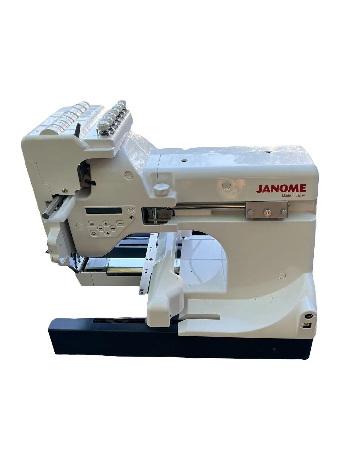 

HOT SALES Janome MB-7 M B 7 7 Needle Embroidery Machine Plus Deluxe Bonus Kit