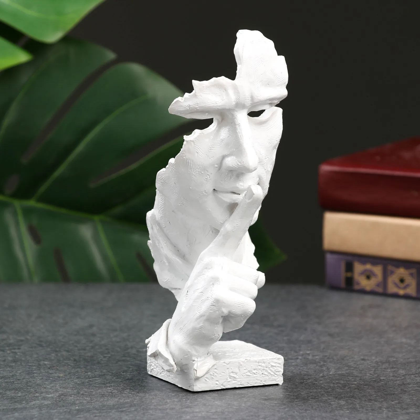 Молча 20. Молча 20. Молчание золото рисунок. Хорошо молчим. Статуэтка бежевый.