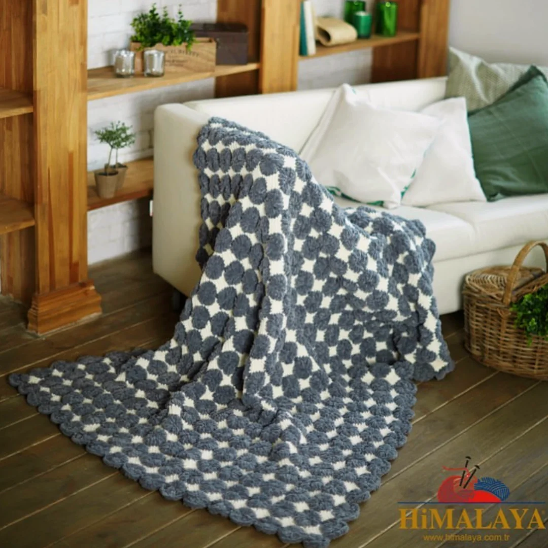 Детская бархатная пряжа 8*100 г (800 г) с дельфином из гималайской глины