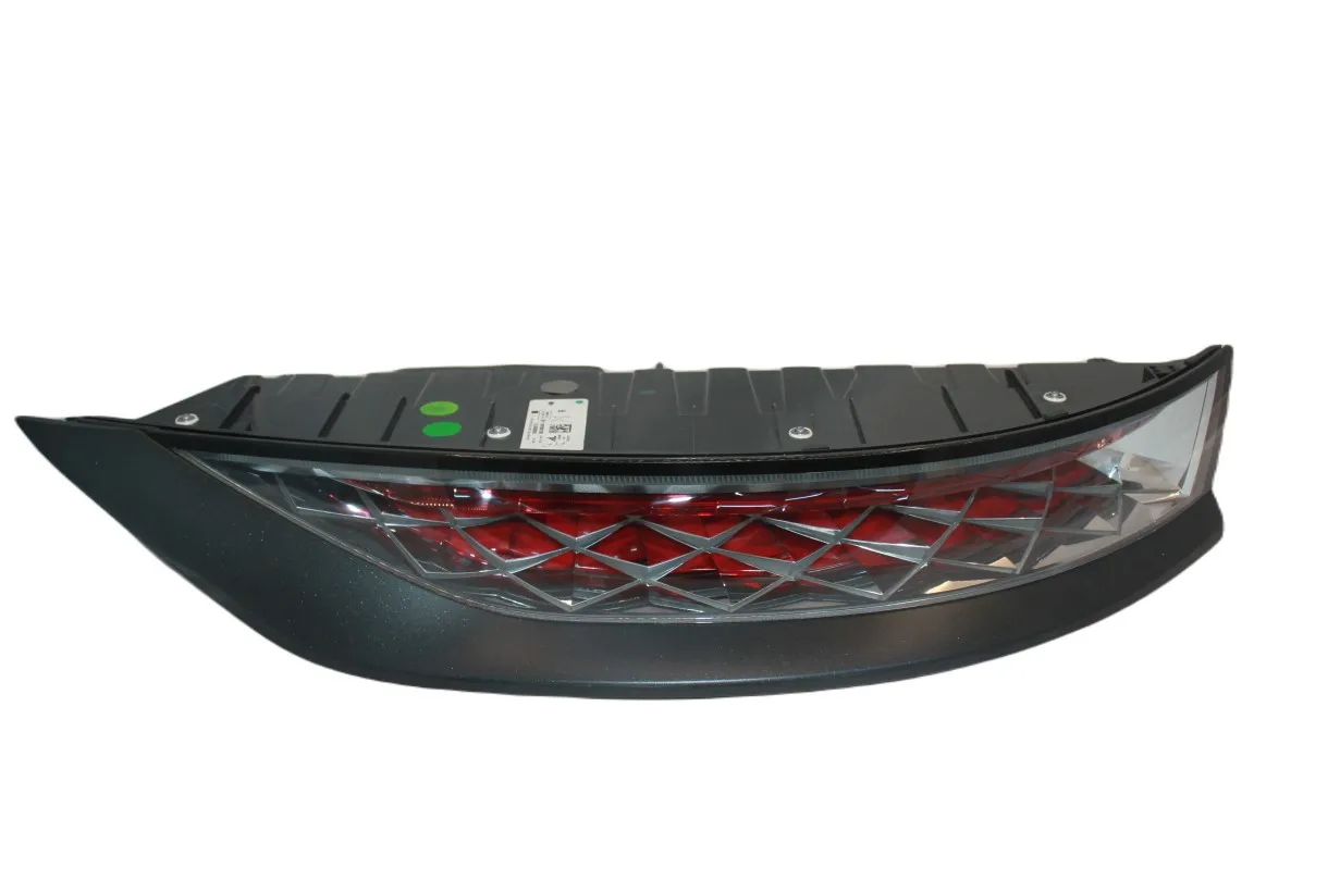 

Задсветильник фара Citroen DS7 CROSSBACK 9824986480 DS, правая