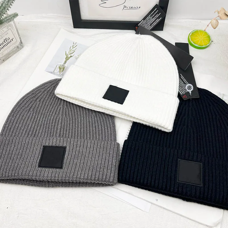 

New Winter Logo Warm Hat Compass Embroidered Stoned Beanie Hat Street Hip Hop Casual Fashion Beanies