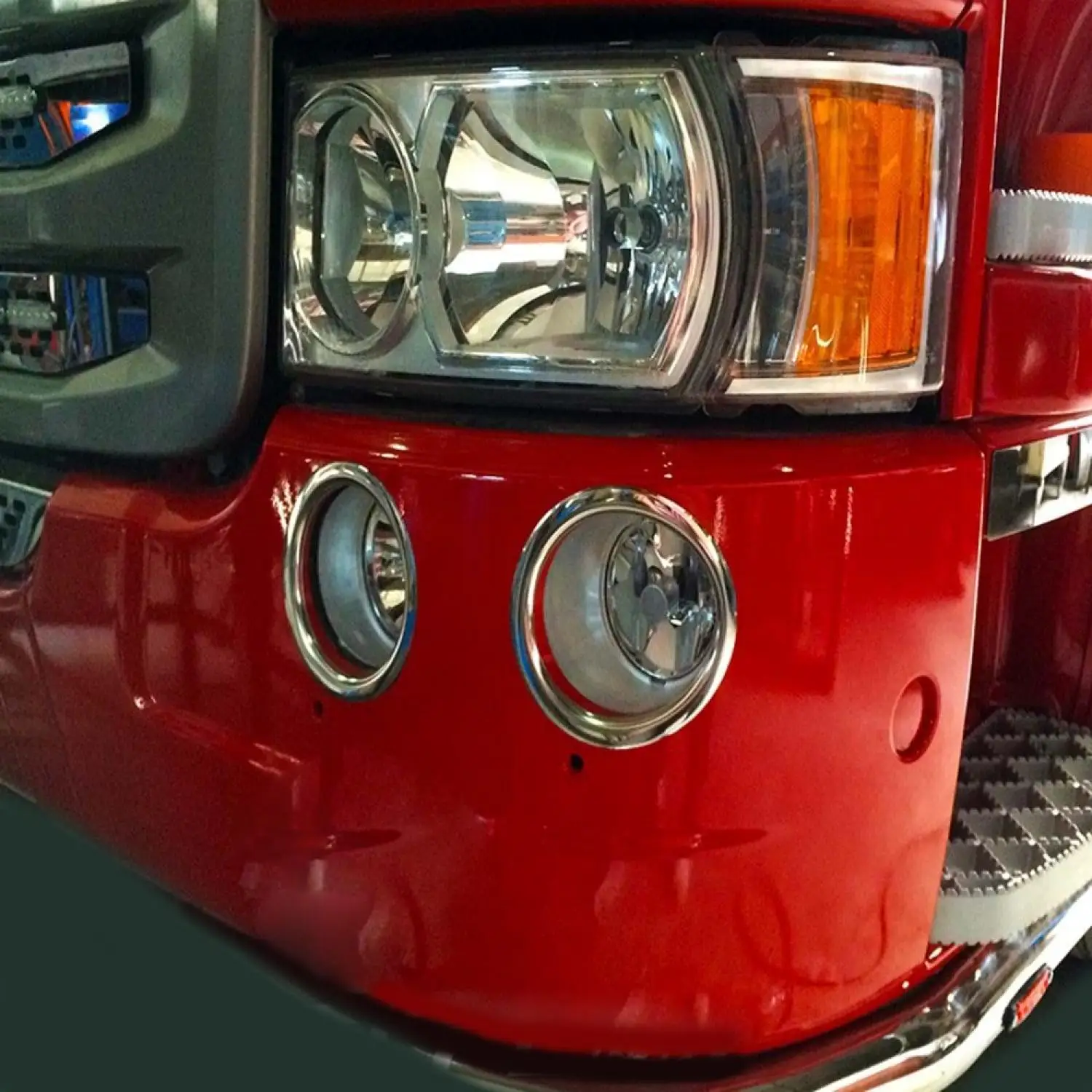 

Рама противотуманная хромированная для Scania 2004-2016, 4 шт./комплект