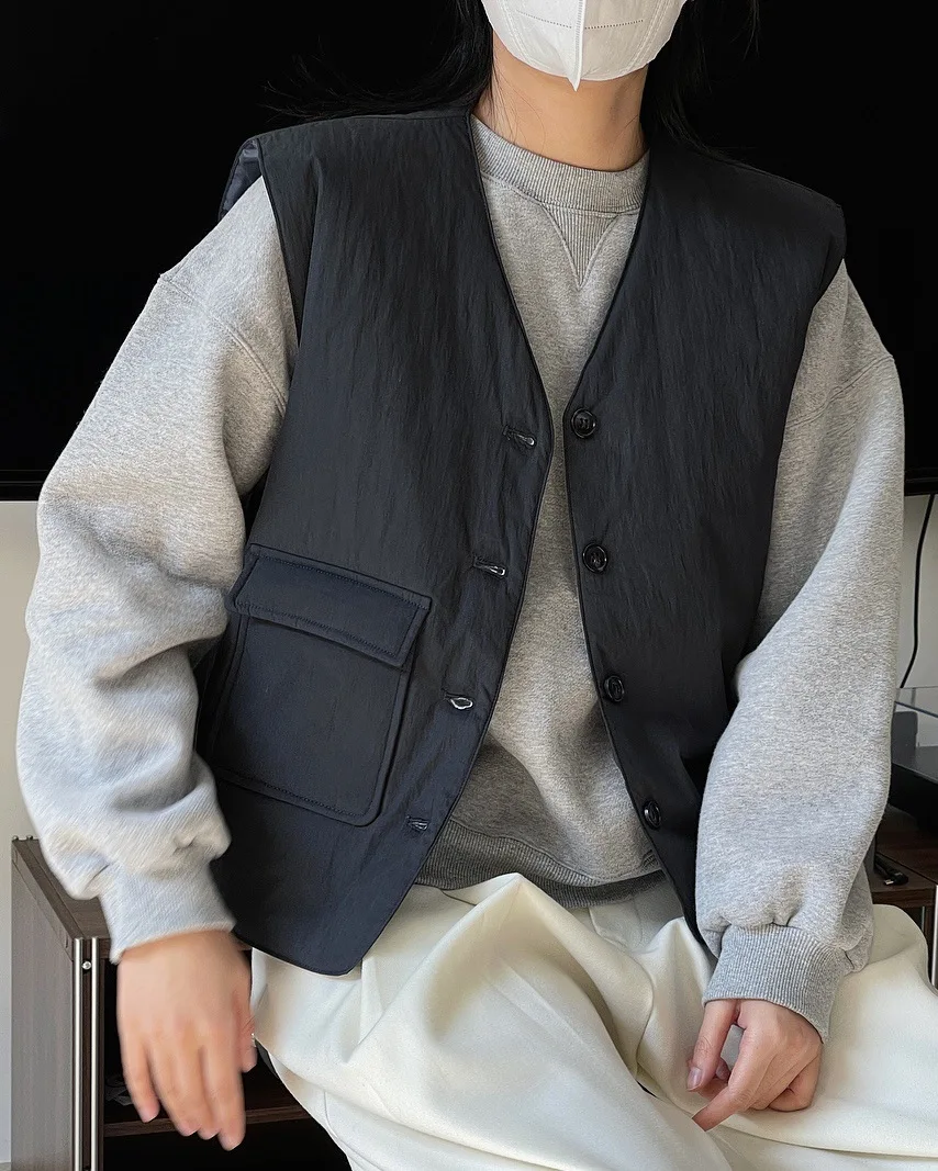 woman warm fall winter vest with pocket