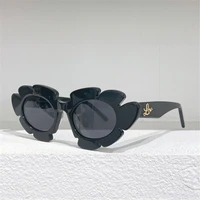 Sunglasses For Men Women Summer 40088U Style Sunshade Anti-Ultraviolet Retro Plate Petal Border Frame Glasses Random Box