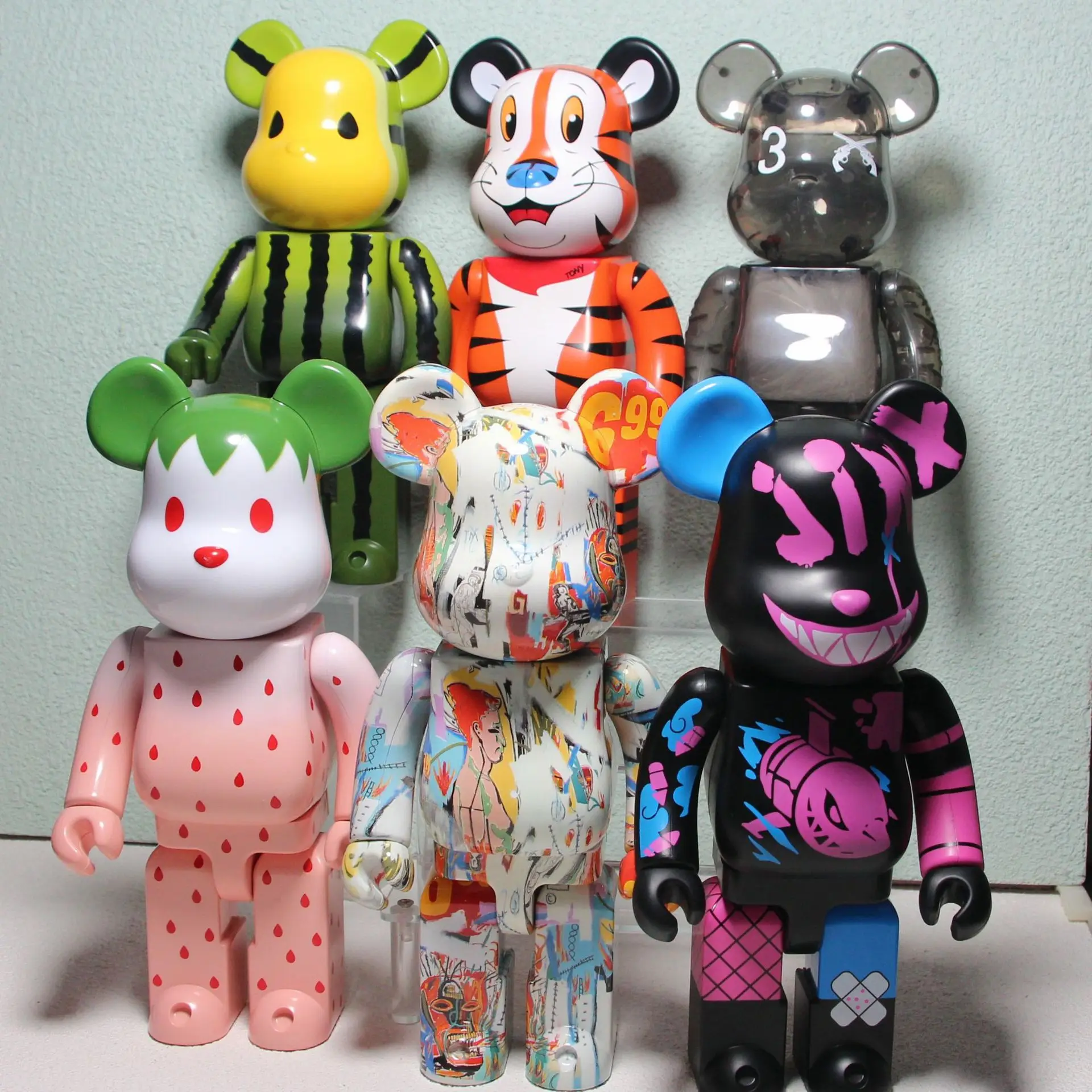 

Bearbrick Jinx Bear Basquia 9th BE@RBRICK Watermelon Strawberry living room Tiger decoration Bear 400% 28cm desktop decoration