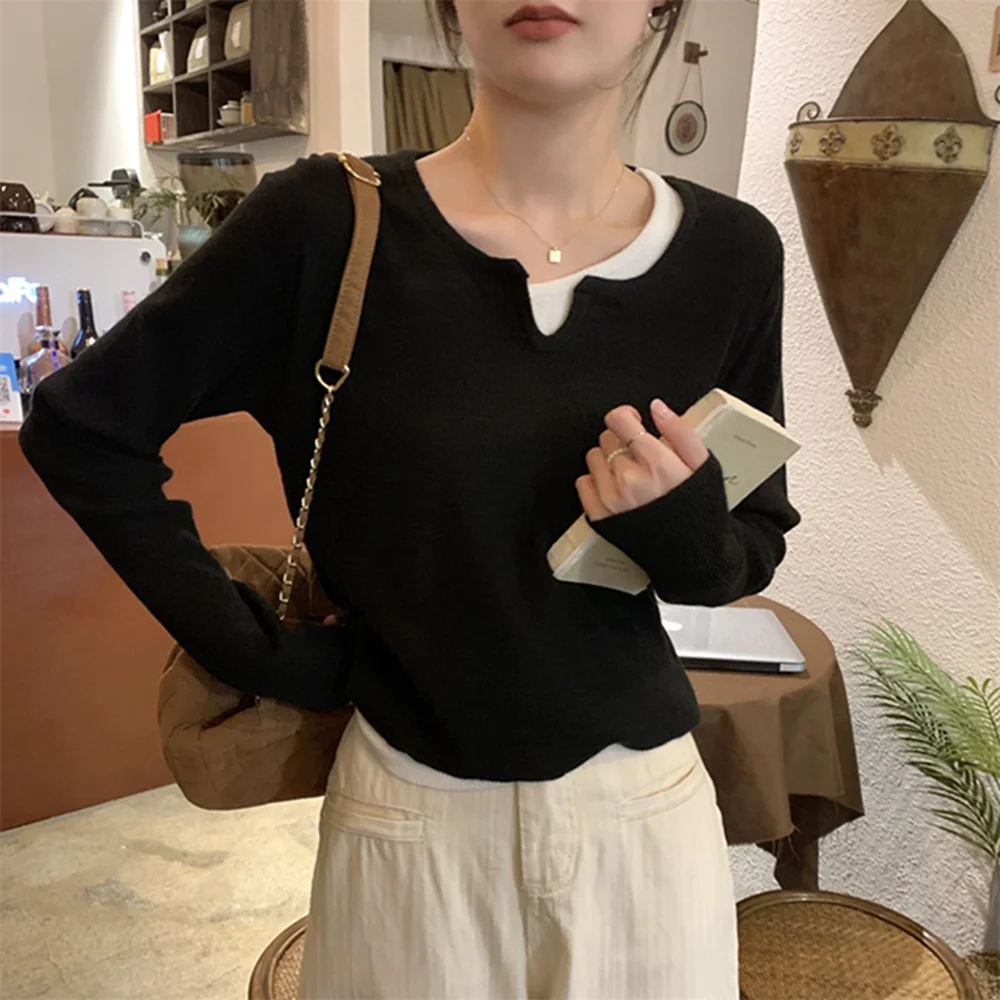 

Korean version INS style contrast fake two-piece knitwear women's autumn and winter 2023 new model slim inner with bottom school