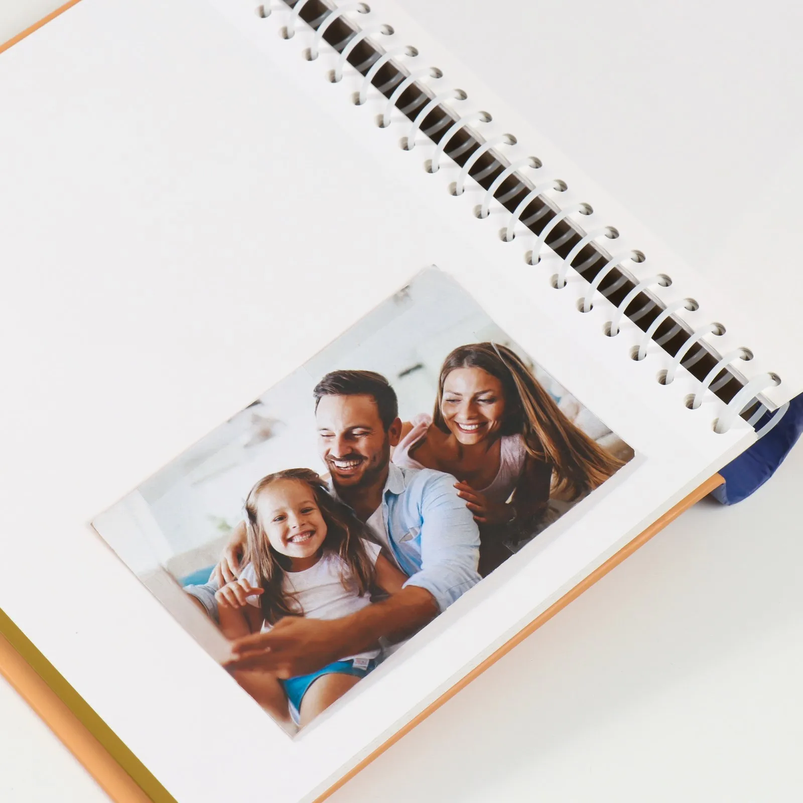 Фотоальбом на 20 магнитных листов 23х28 см 'SPb city art orange' (комплект из 3 шт)