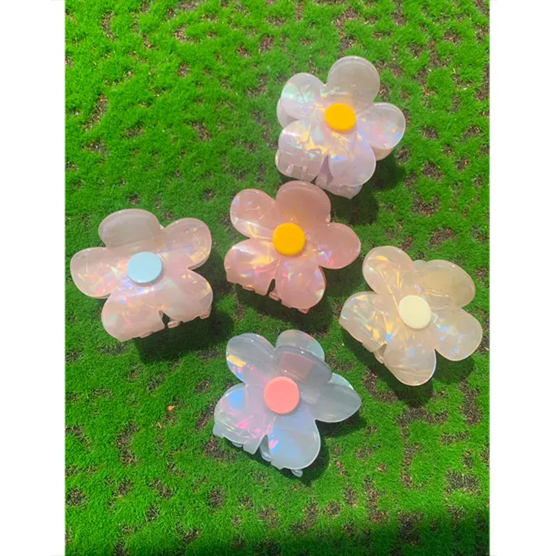 

Sweet Cute Irregular Flowers Hair Clip Vacation Outdoor Hair Claws for Women Girls Summer Jewelry Gifts HUANZHI 2022 NEW Korea