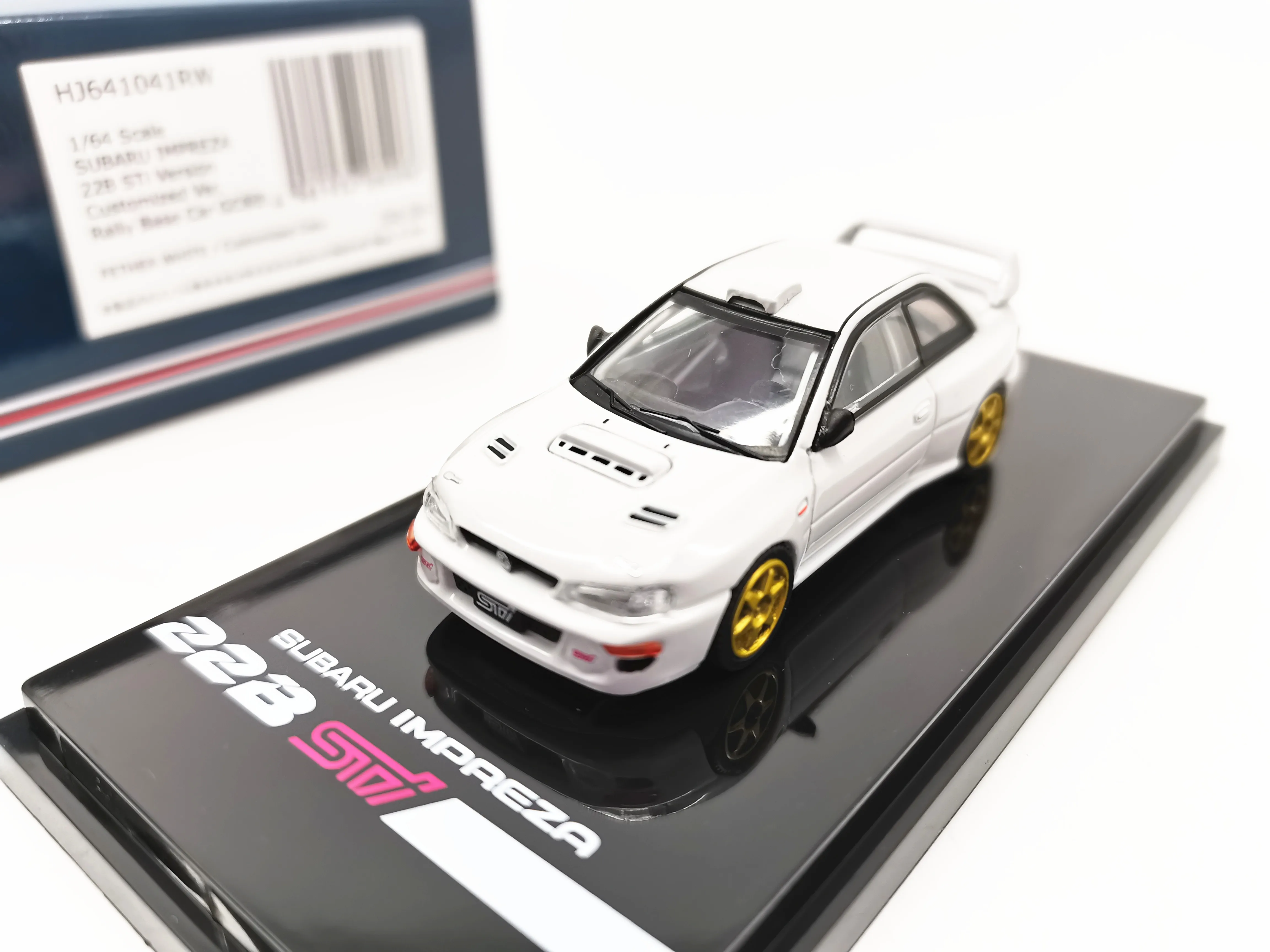 

Хобби Япония 1/64 22B STi GC8