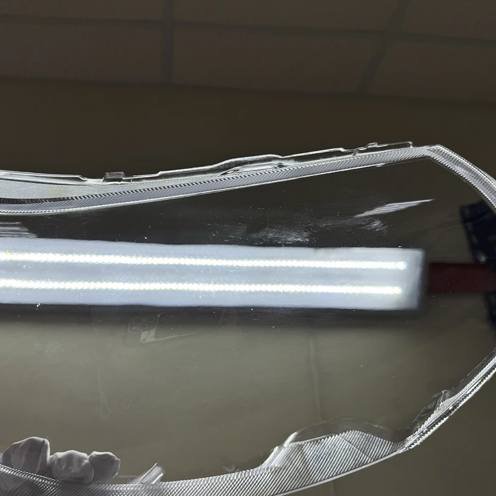 УЦЕНЕННОЕ стекло для фары Suzuki SX4 (2006-2016) Левое №6