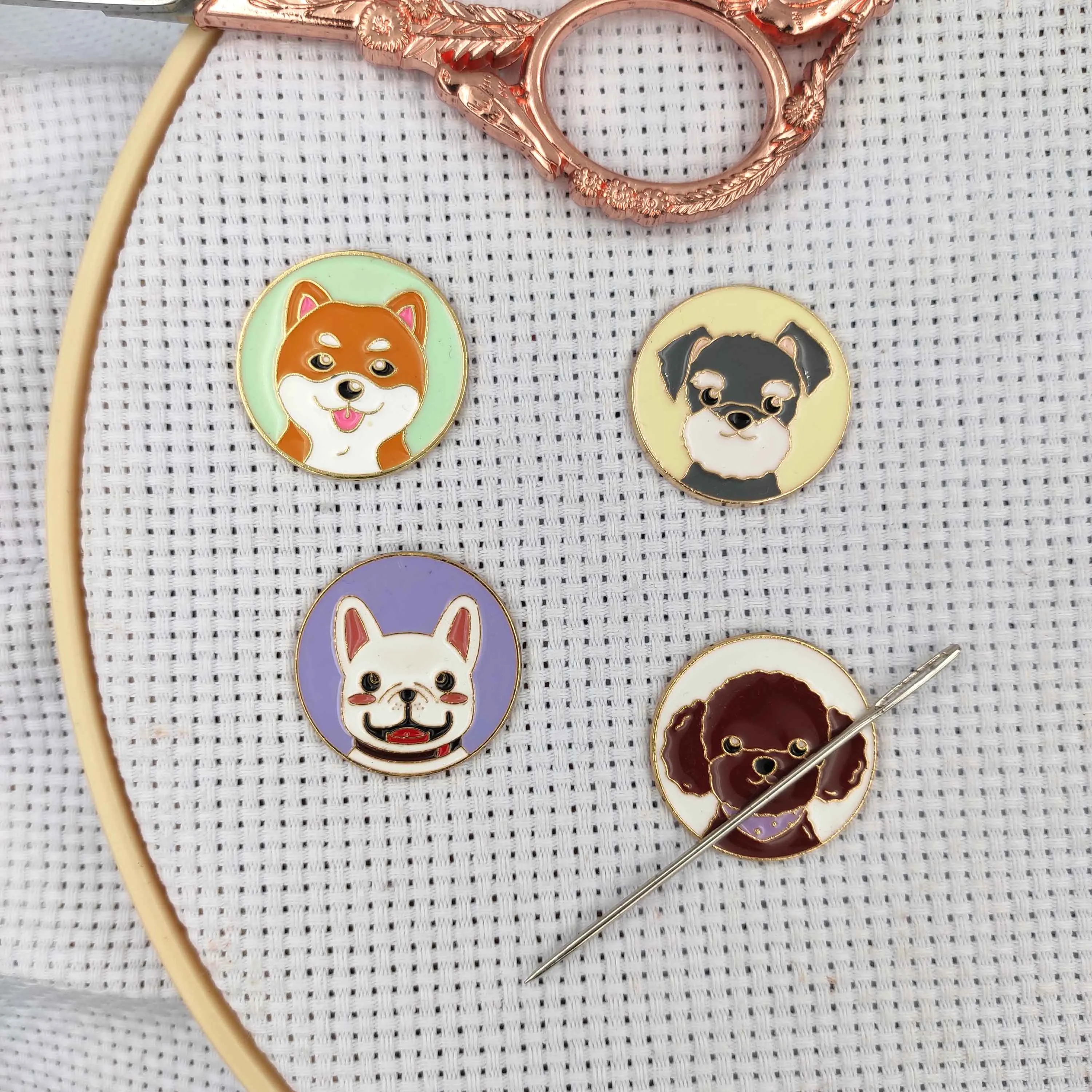 

Cute Dog Needle Minder Magnetic Puppy Corgi Teddy Needle Keeper Finder Sewing Magnet Embroidery Accessories Cross Stitch Tools