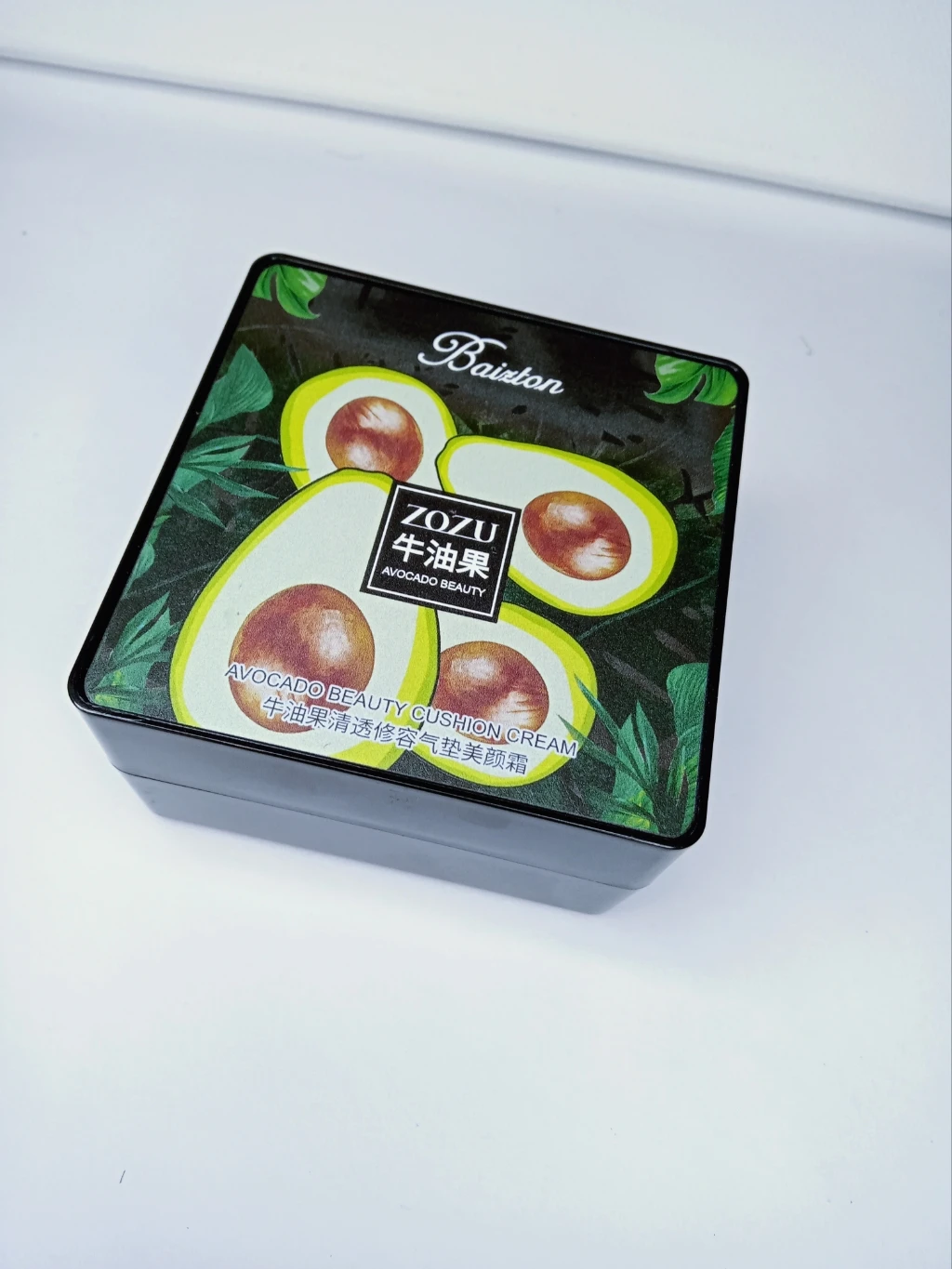 Кушон - тональный крем с экстрактом авокадо ZOZU/кушон со спонжем /Avocado