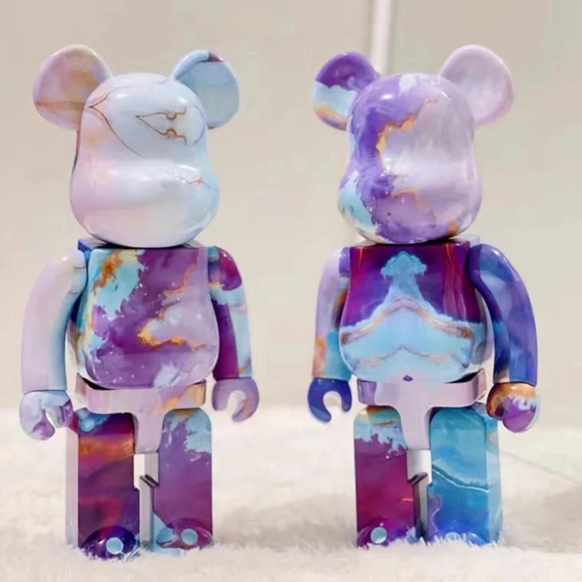 

Bearbrick 400% 28cm Marble Furniture Trend Ornament Collectible Toys