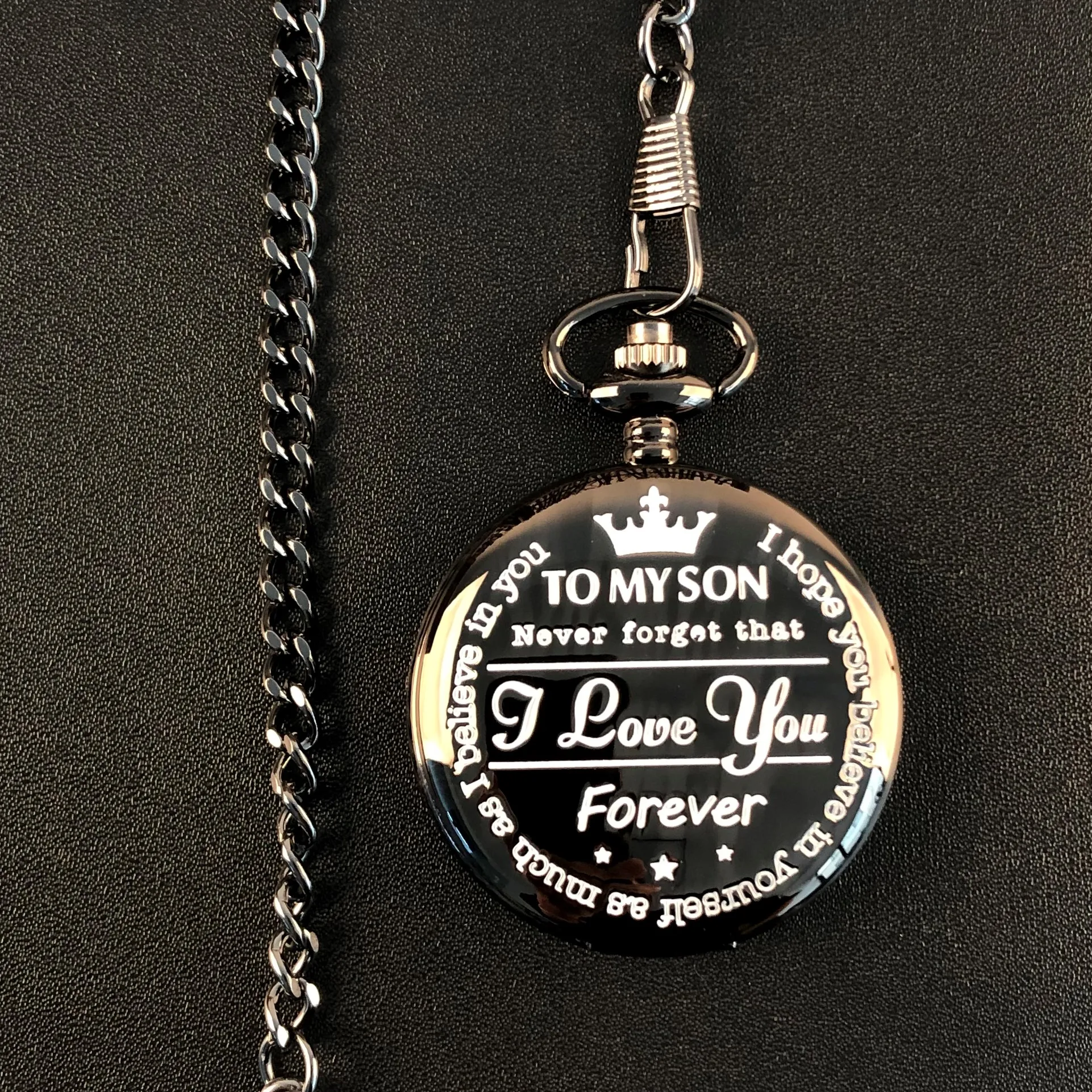 Рисунок 6 - Черные карманные часы с гравировкой «моему сыну»