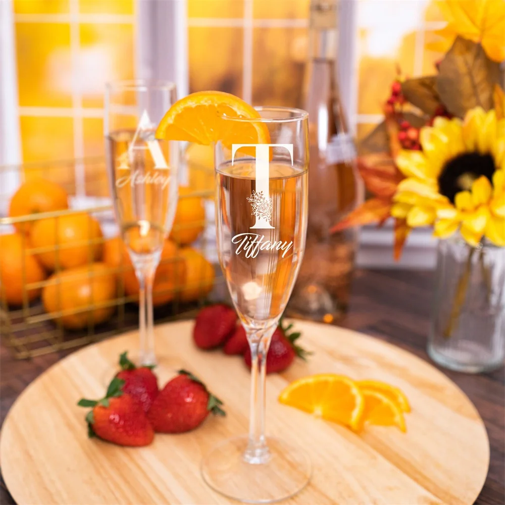 Персонализированный подарок начальной подружки невесты предложение