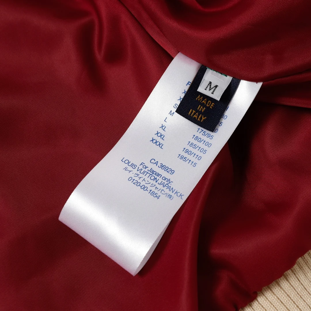 Куртка в стиле бейсбольной формы от Louis Vuitton