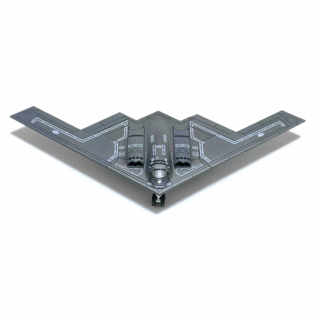 

Пластиковая модель самолета B-2 Spirit 1:200