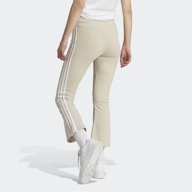 Рисунок 2 - Женские леггинсы Adidas Adicolor