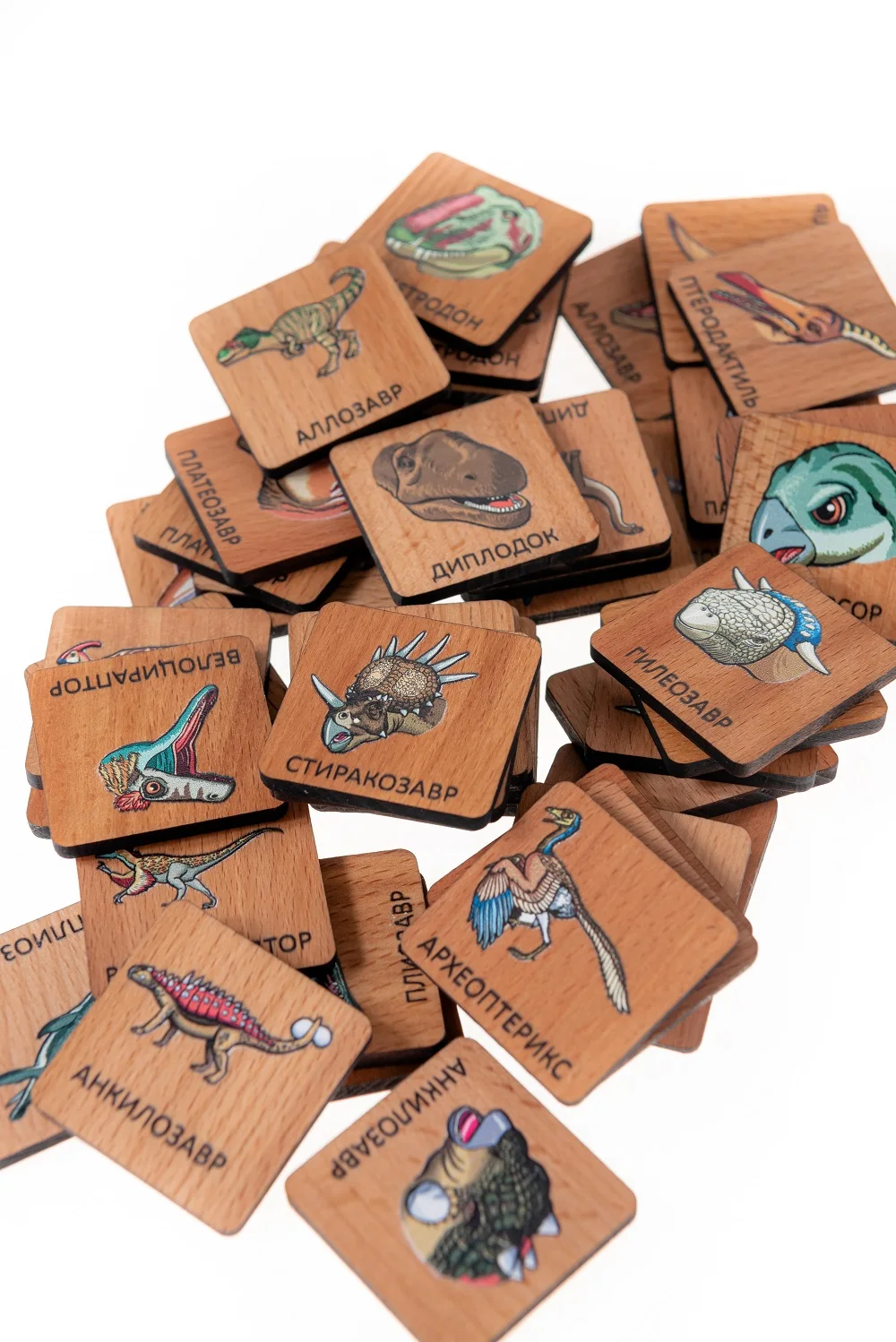 Мемори ZARTOY &quotДинозавры&quot в картонной коробочке |
