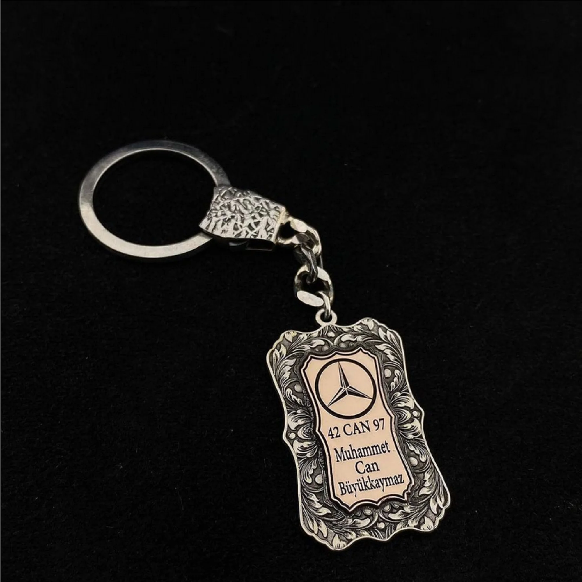 Silver Keychain Engraving Motifs Are Embroidered On The Outer Frame Detail The Vehicle Logo Name Surname And Plate Are Writt