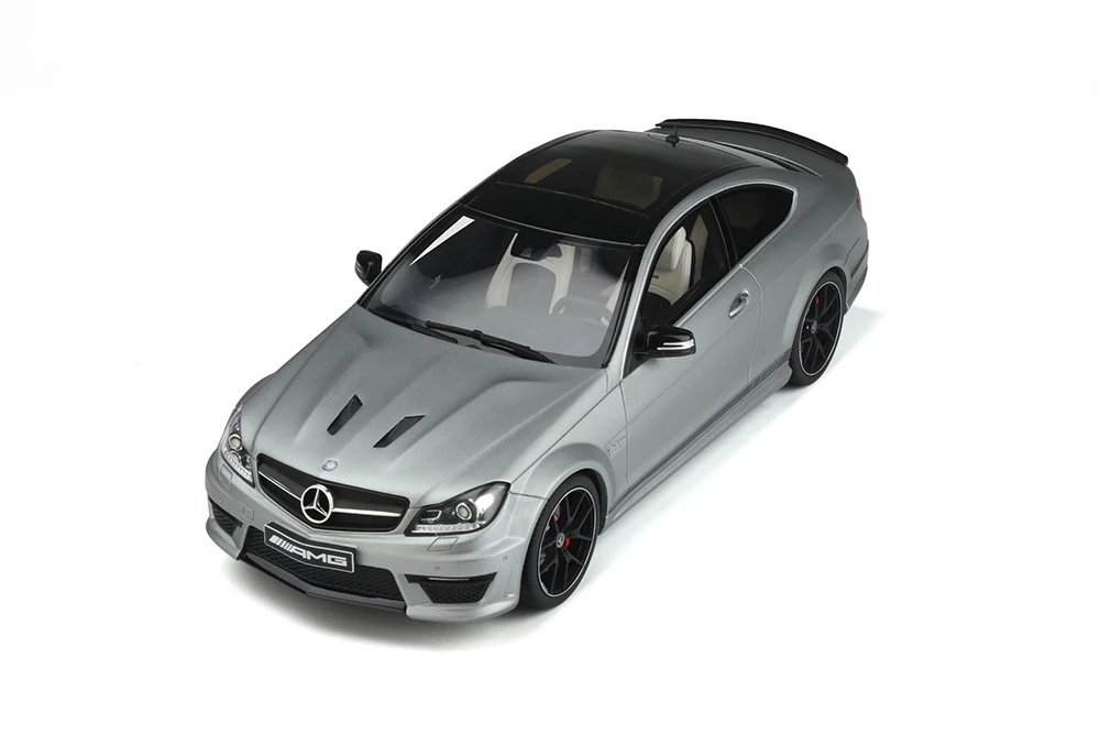 Mercedes AMG C 63 РЎ РґРµРІРѕС‡РєРѕР№