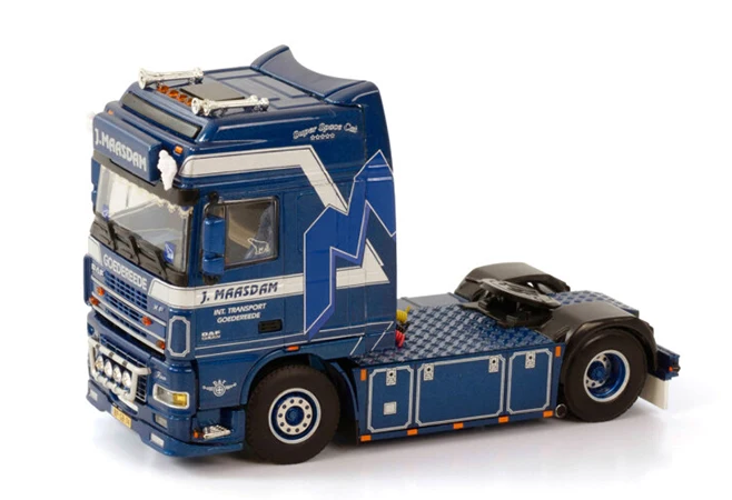

WSI 1:50 DAF XF95 4X2 JAN 01-3577 B66