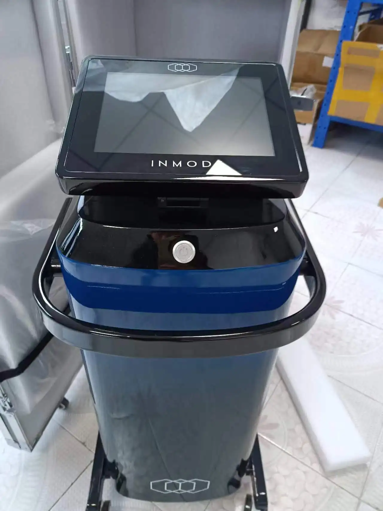 2 станка Morpheus 8 + Venus legacy по морю в продаже!