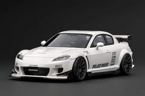 Модель зажигания Mazda RE Amemiya жемчужно-белого цвета 1/18  RX-8 (SE3P)