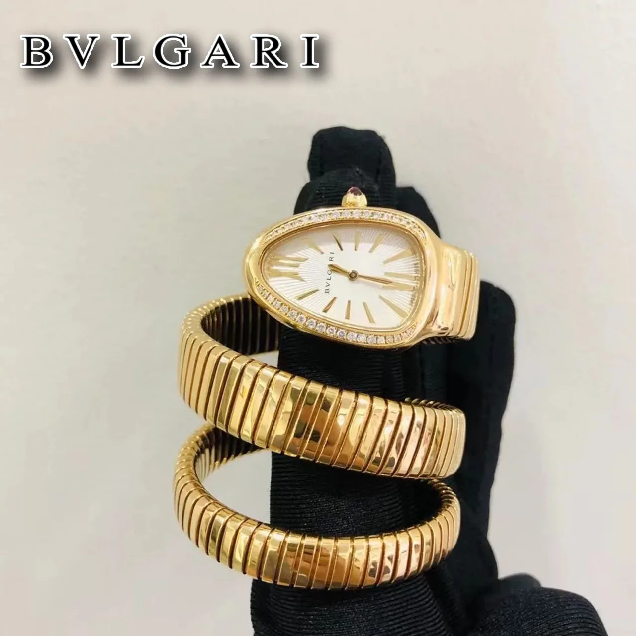 Bulgari стиль часы личность змеиный браслет новые легкие роскошные нишевые модные