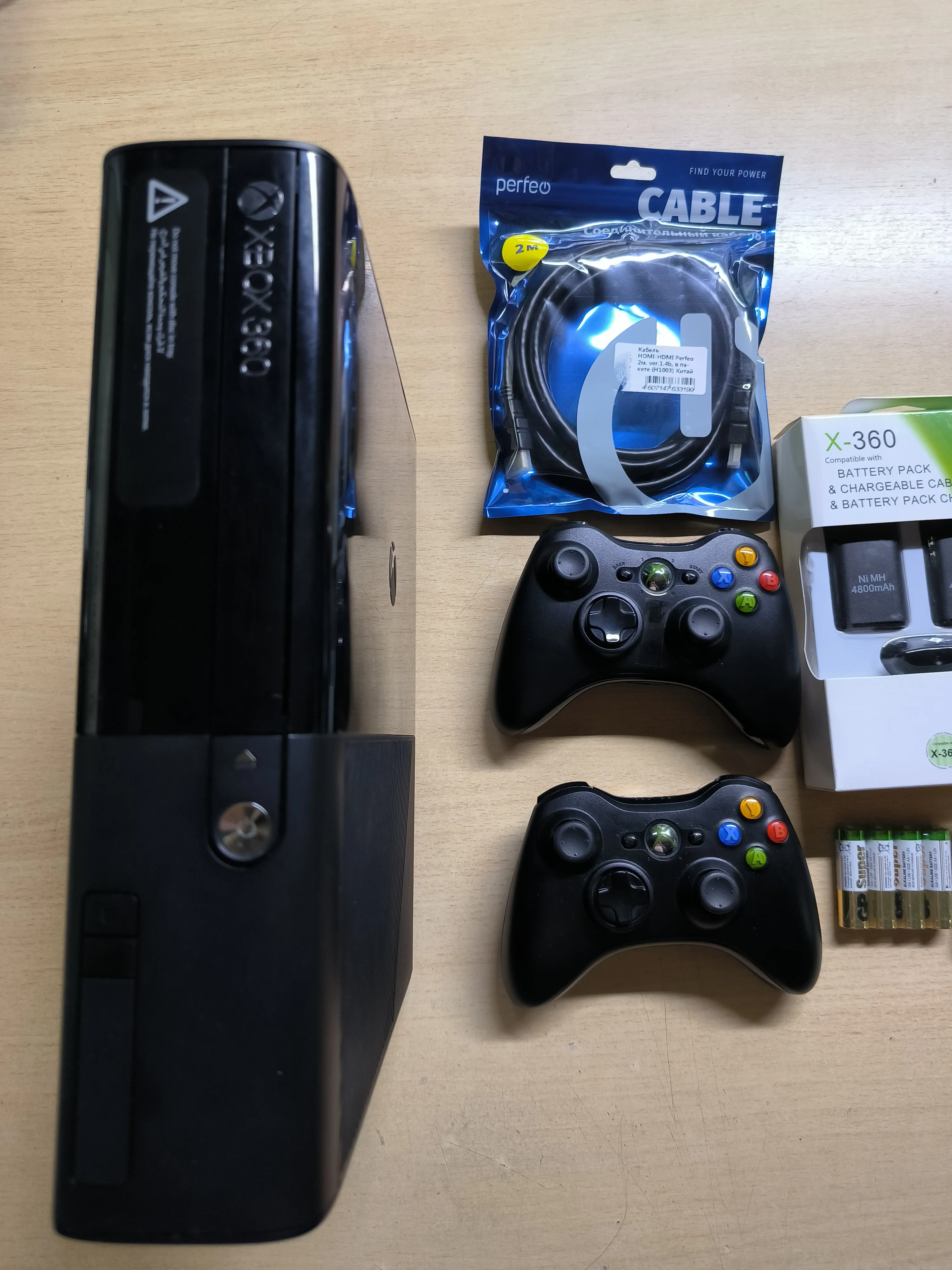 Игровая приставка Xbox 360-E 500gb freeboot Б/У +2 Геймпада (Оригинал ...