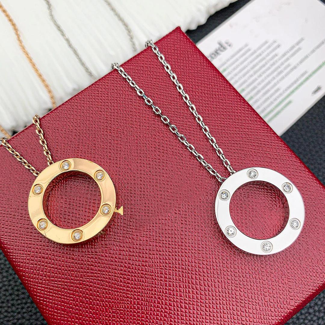 

2023 New In Pancake Necklace For Women Luxury Party Dating Fashion Zircon Necklaces Jewelry For Women Holiday Gift Free